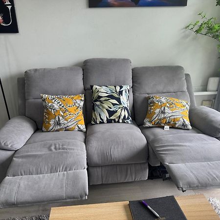 Immaculate 3 Bd 2 Bth Apartment -Free Carpark & Pool Auckland Exterior photo